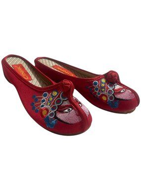 Embroidered Backless Flats | Artistic Chinese-Inspired Design | Statement Mule
